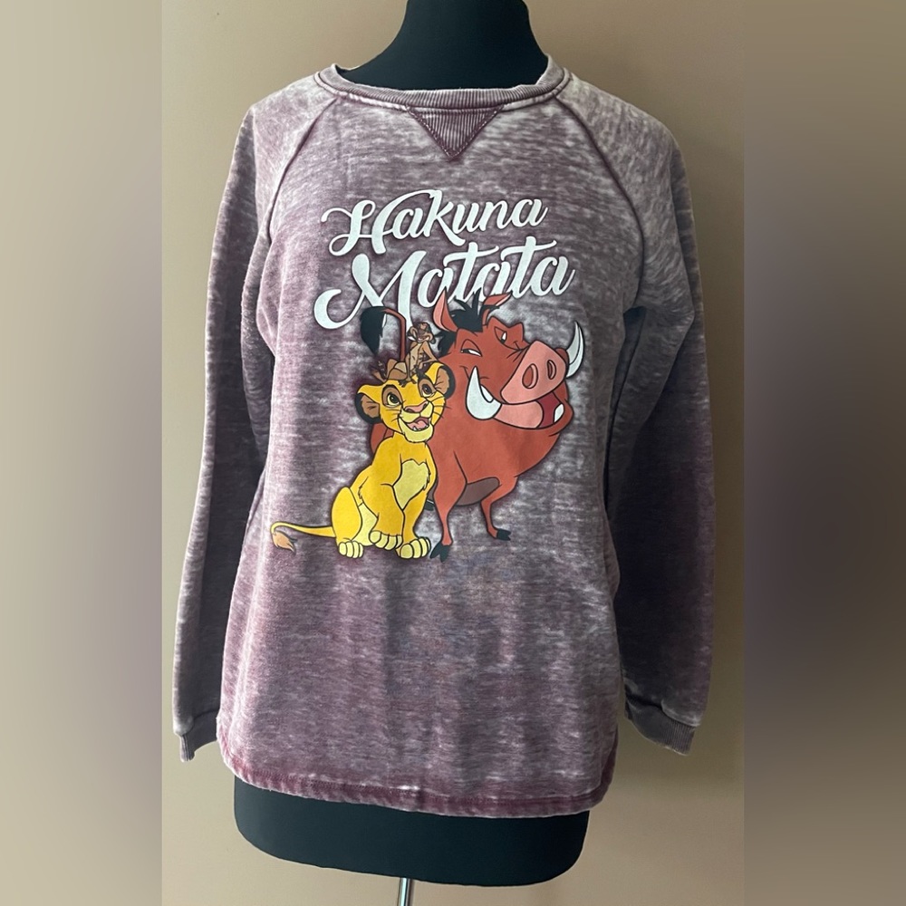 Disney Hakuna Matata Purple Top size L